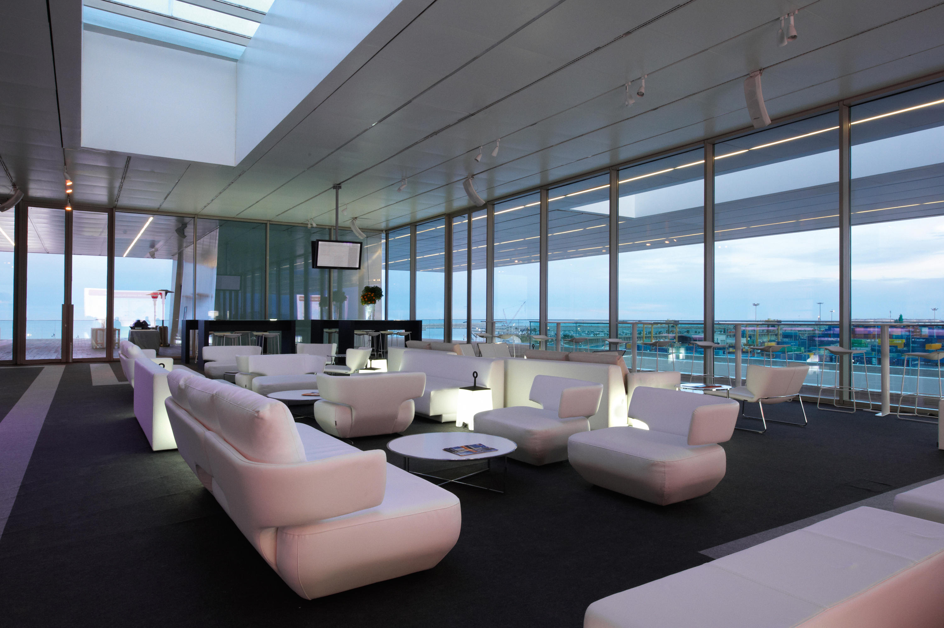 创意家具 - 坐具|沙发|办公家具|设计师家具|Levitt 扶手椅/沙发椅