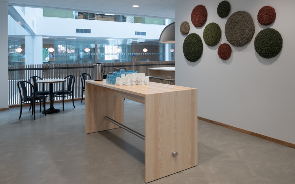 创意家具 - 桌几|咖啡桌|办公家具|设计师家具|PING-PONG 高脚桌