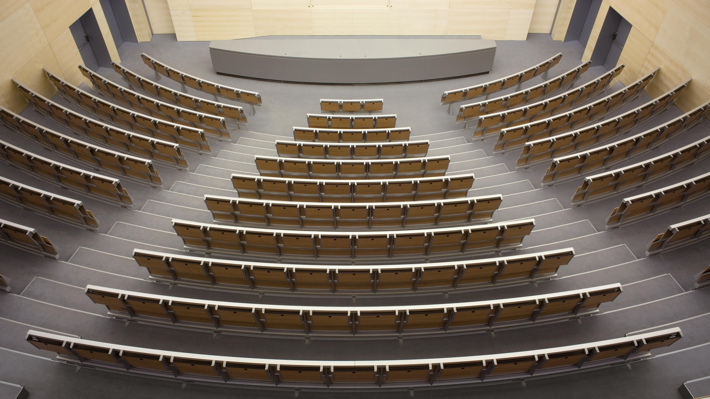 学校家具|阶梯教室桌椅|办公家具|设计师家具|跑步者