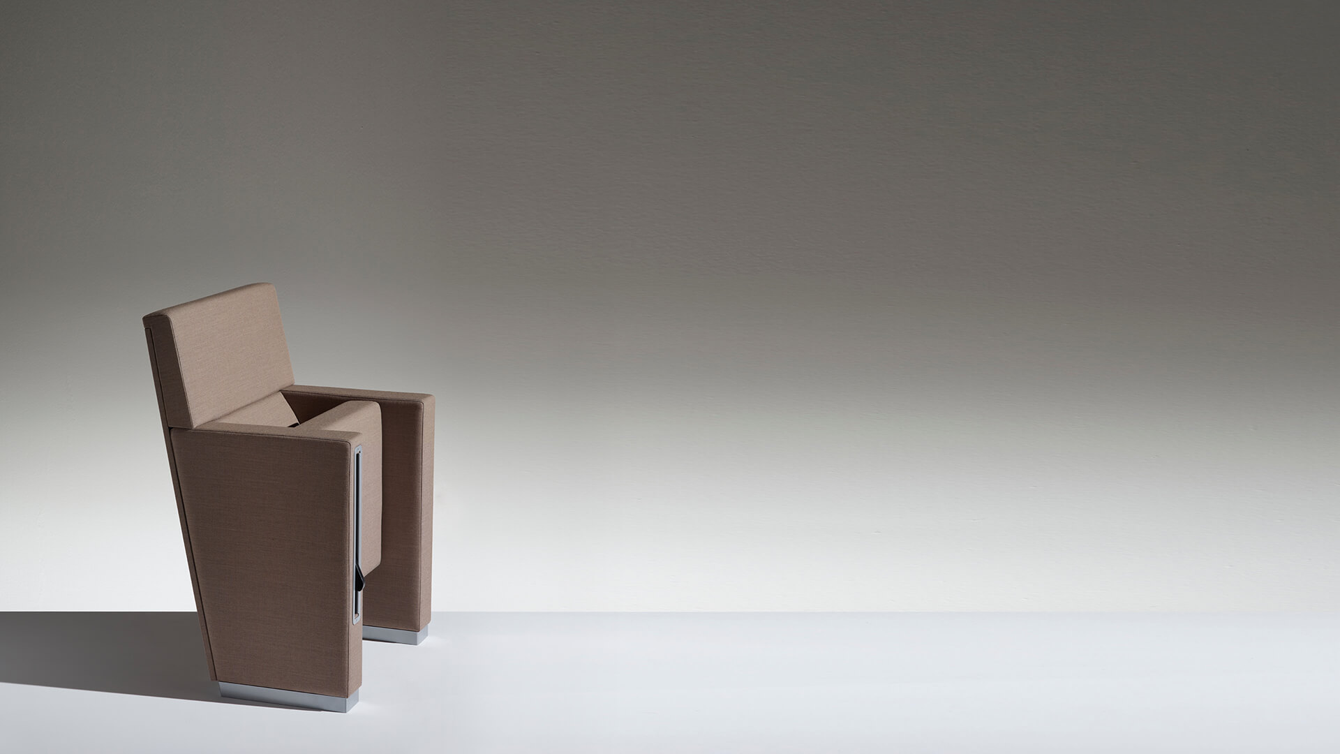 公共座椅|礼堂椅、报告厅椅|办公家具|设计师家具|L213 剧院/礼堂椅