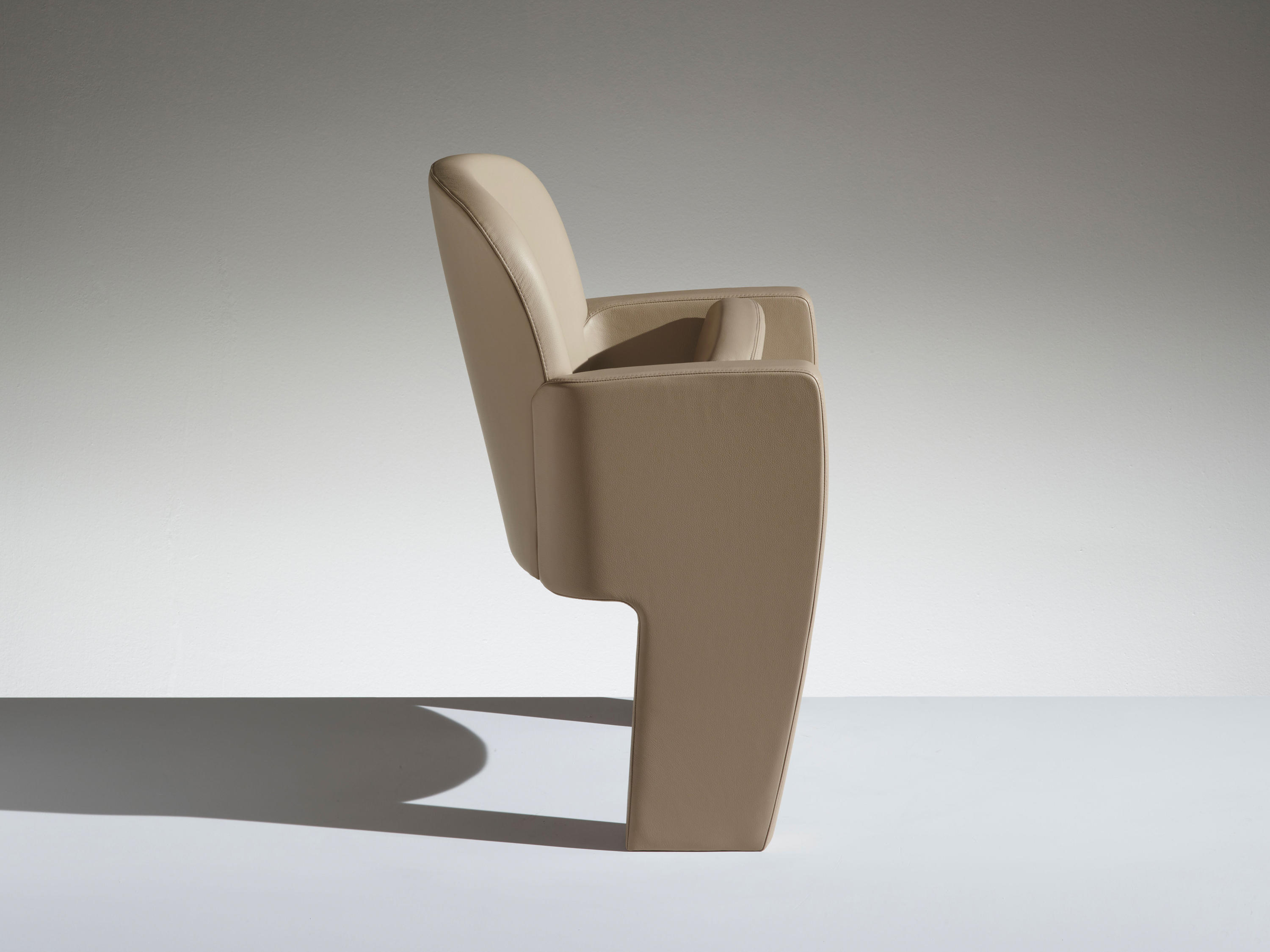 公共座椅|礼堂椅、报告厅椅|办公家具|设计师家具|Tail 剧院/礼堂椅