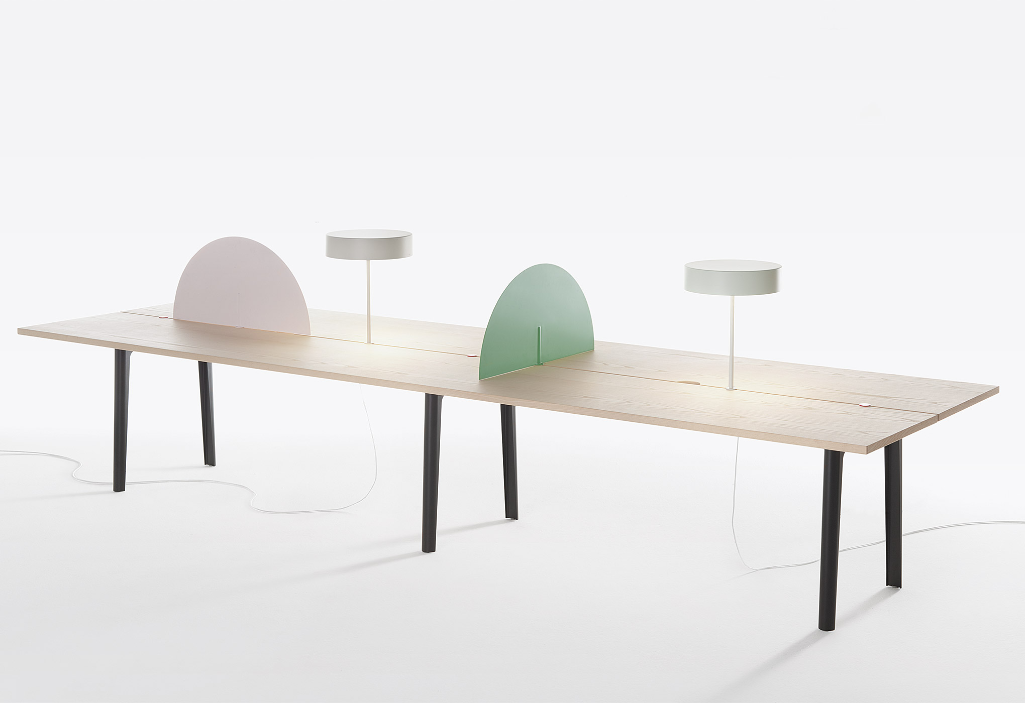 [办公屏风|办公屏风系统|办公家具|设计师家具|Offset Table 工作台/办公桌]