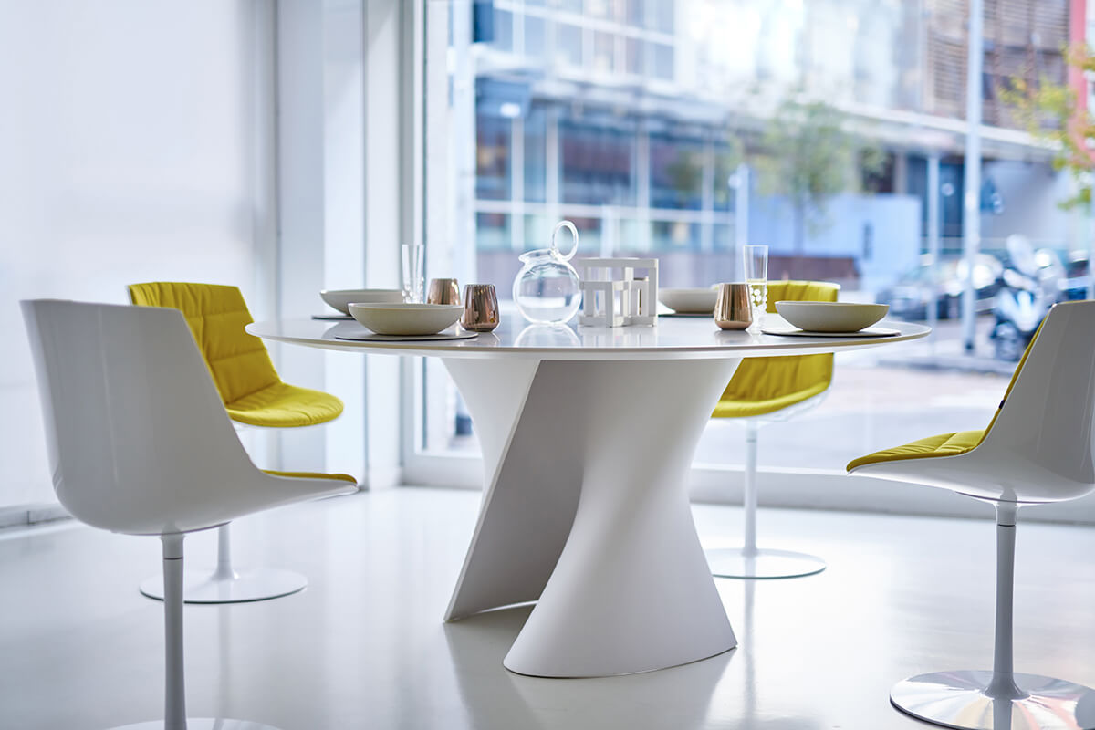 创意家具 - 桌几|餐桌|办公家具|设计师家具|STABLE 餐桌