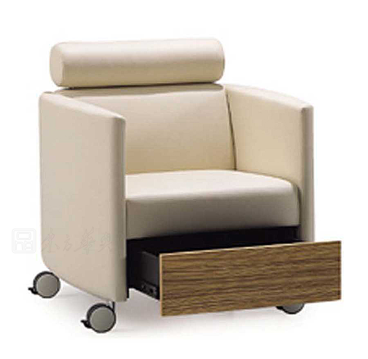 [办公沙发|休闲沙发|办公家具|设计师家具|真皮休闲沙发]