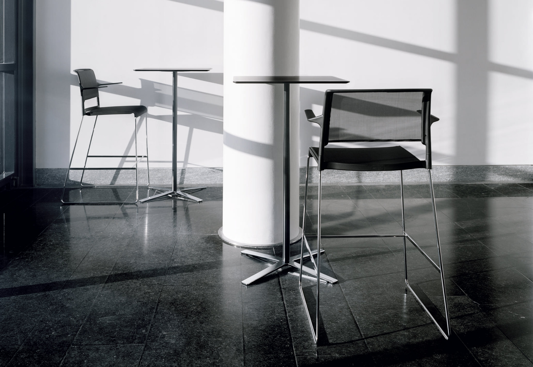 创意家具 - 桌几|咖啡桌|办公家具|设计师家具|艾琳咖啡桌