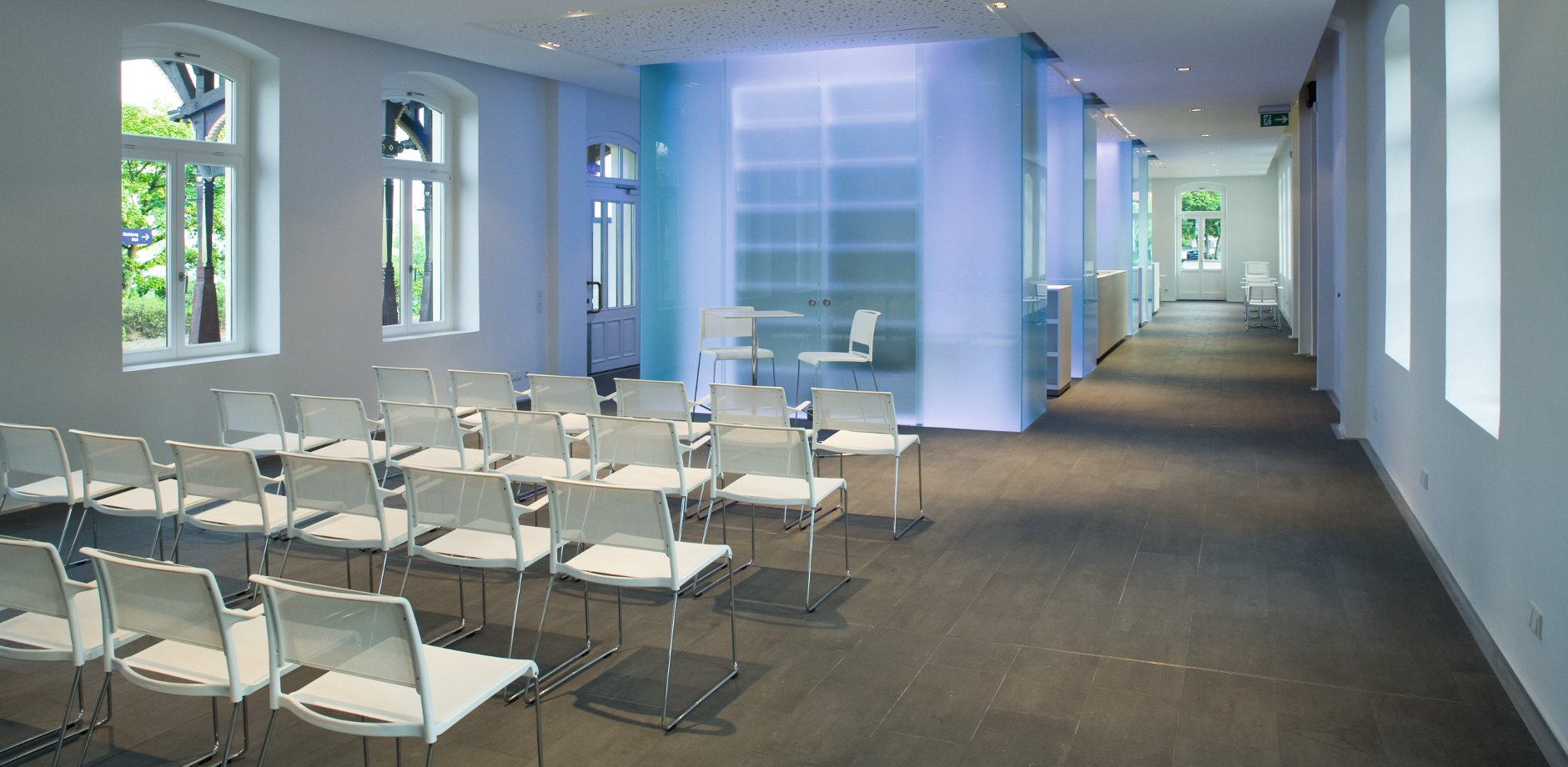 创意家具 - 桌几|咖啡桌|办公家具|设计师家具|艾琳咖啡桌