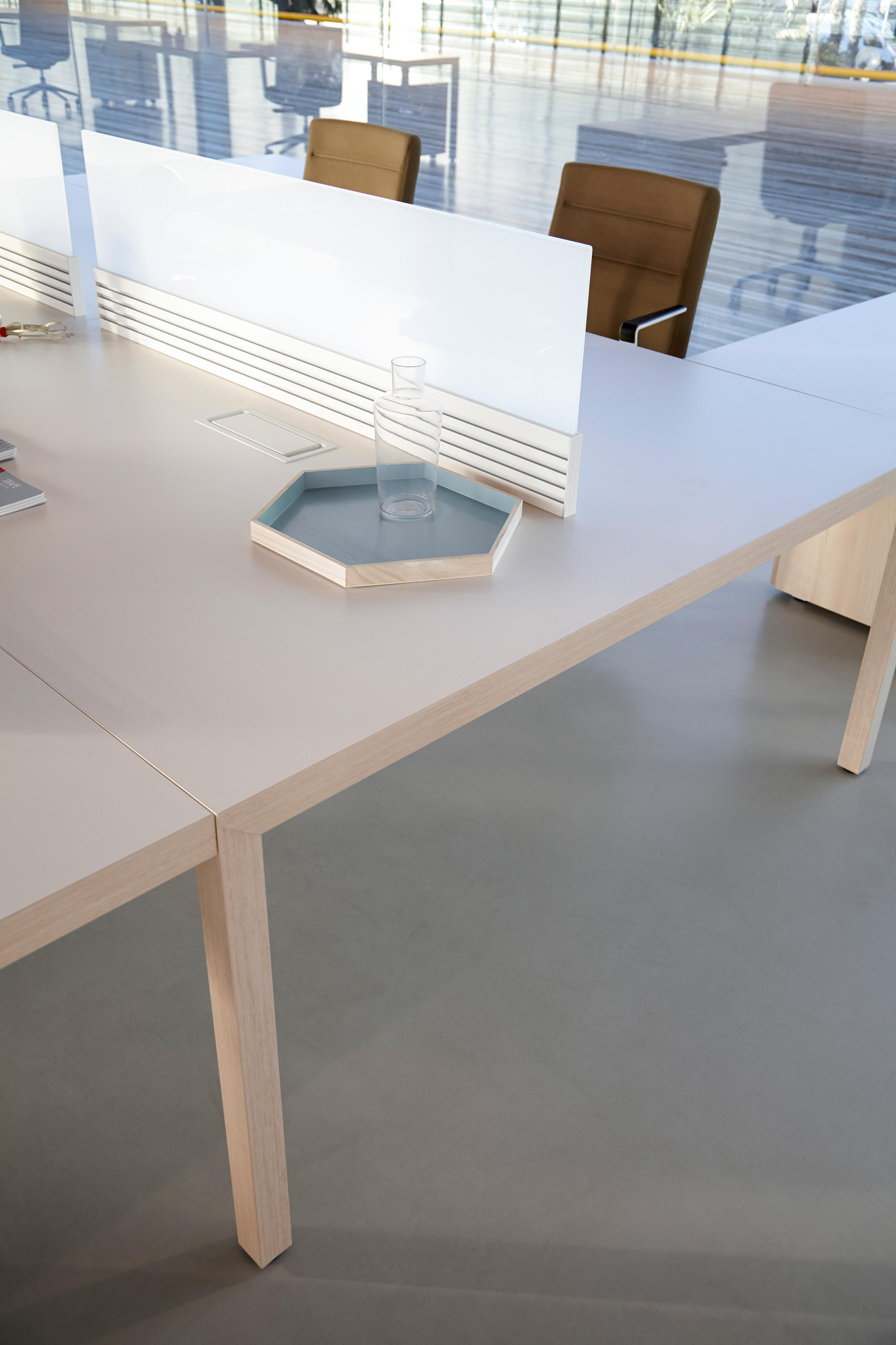 办公屏风|办公屏风系统|办公家具|设计师家具|PRISMA员工桌系列