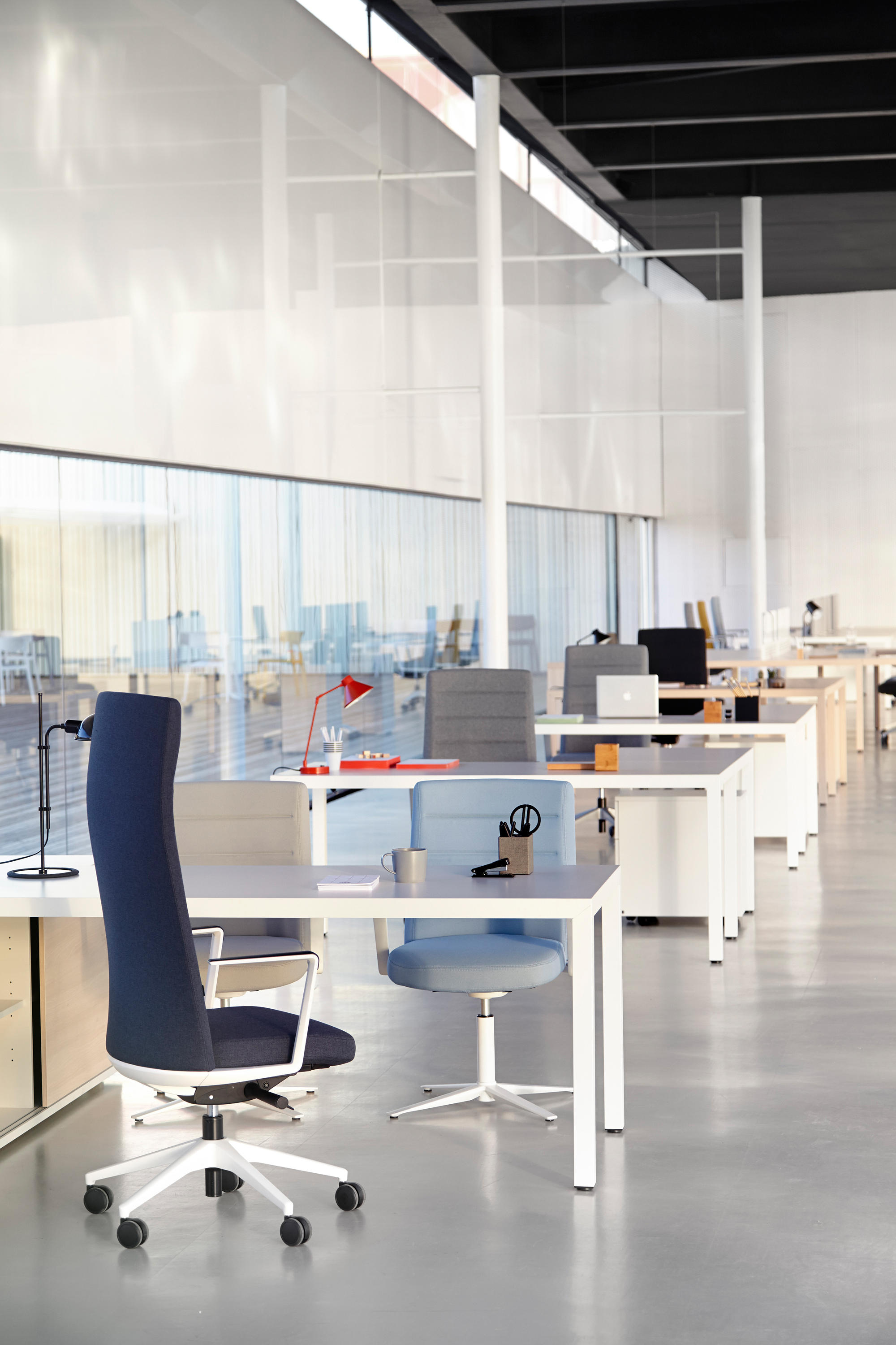 办公椅|现代真皮会议椅|办公家具|设计师家具|CRON 会议椅系列